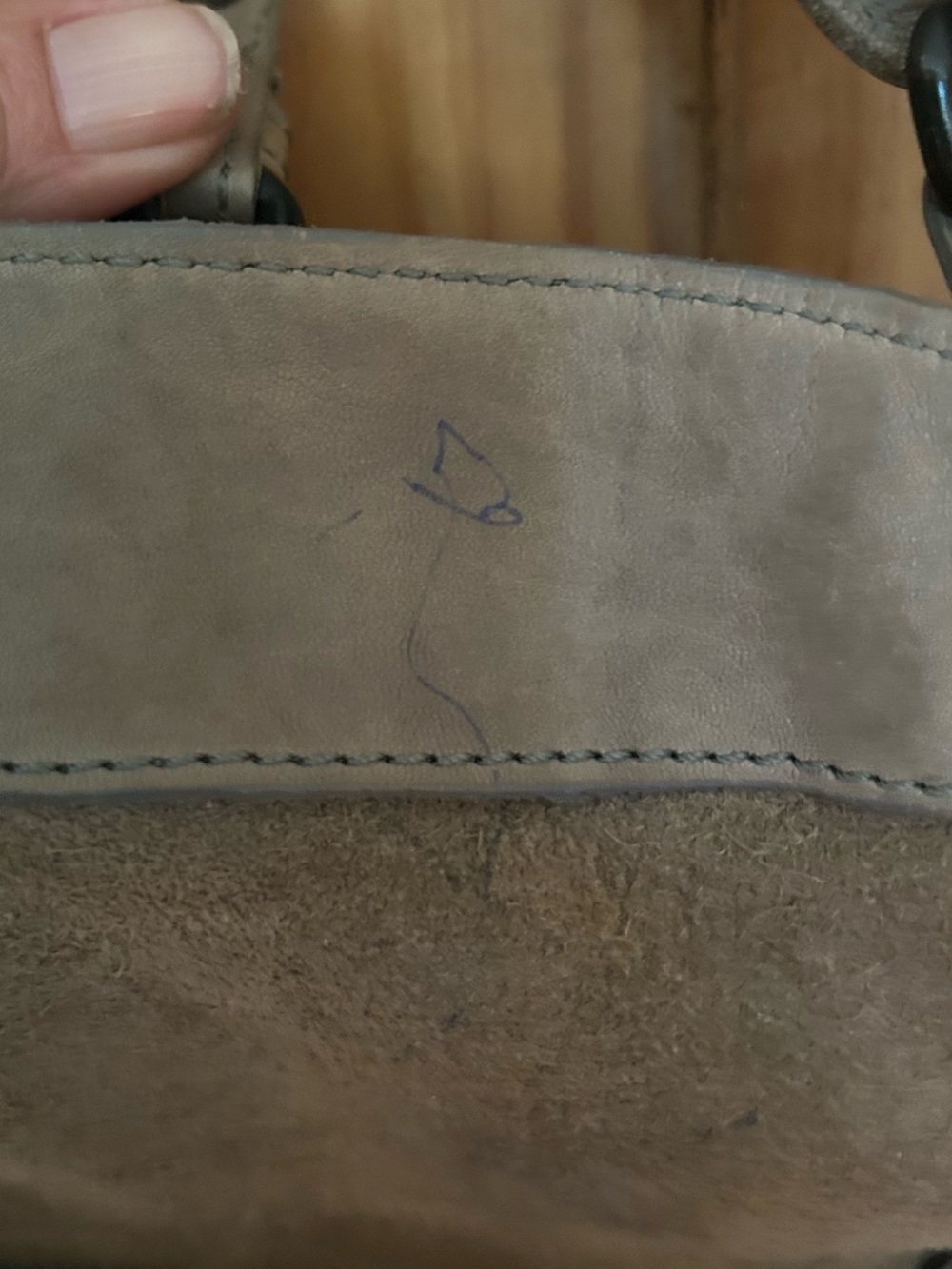 AUNTS & UNCLES Mrs Pie Puff Crossbody - Picture 14 of 16